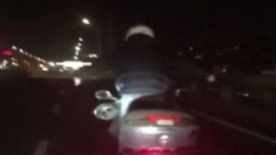 Motosiklet üzerinde Titanic pozu verdi