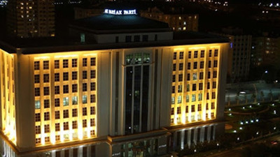 AKP'de kılıçlar çekildi. AKP'li vekil hangi bakanı topa tuttu