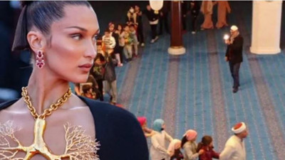 Dünyaca ünlü Filistinli manken Bella Hadid'ten, ''Teravih Treni'paylaşımı