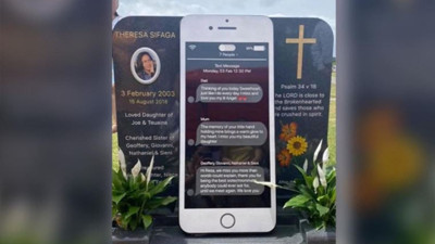 Ölen kızları için Iphone'dan mezar yaptılar. 20 milyon izlendi