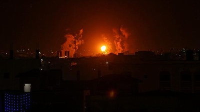 İsrail Gazze Şeridi'ni bombaladı