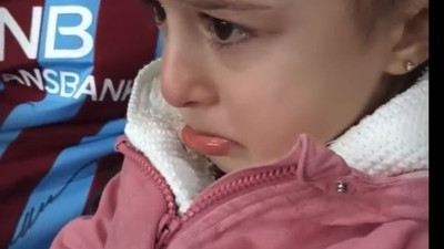 Nwakaeme'nin yedek olduğunu görünce ağlamaya başladı! Herkes Trabzonsporlu miniğin videosunu konuşuyor