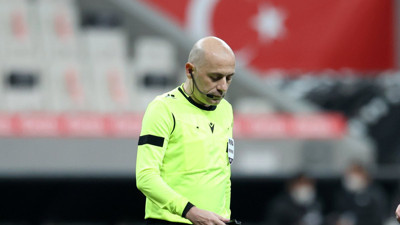 Süper Lig’de 34.Hafta hakemleri açıklandı. Cüneyt Çakır geri döndü!