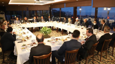 MHP içinde iftar krizi: Sen de teröristsin