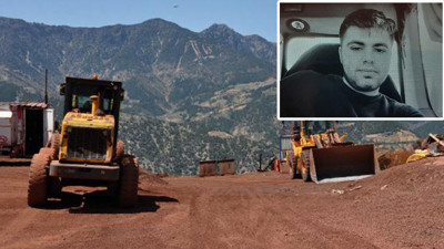 Devrilen iş makinesinin operatörü öldü