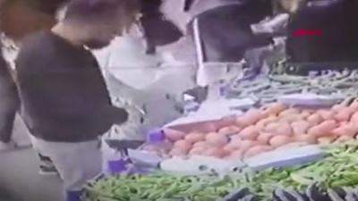 Şişli’deki pazarda cep telefonu hırsızlığı. Güvenlik kamerasından kaçamadı
