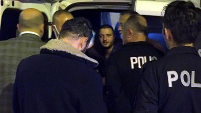 Bebekken evlatlık veren babasını öldürdü