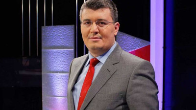 Yeni Şafak yazarı Türk vatandaşları işsiz gezerken bunları yazdı. Suriyeliler yükümüzü alıyormuş. Pes yani