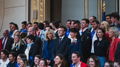 Fransa’da Macron-Le Pen yarışı başladı