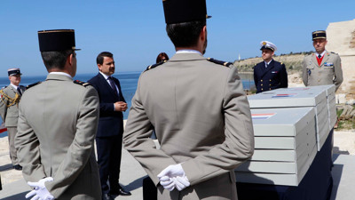 17 Fransız askerin kemikleri defnedildi! Çanakkale'de 107 yıl sonra bulundu…