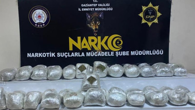 Dedektör köpek araçta buldu! Tam 28 kilo....