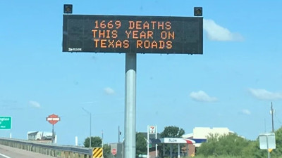 Yol kenarındaki tabelalar kazalara 1 numaralı sebep