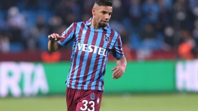 Trabzonspor'a yıldız futbolcusundan kötü haber