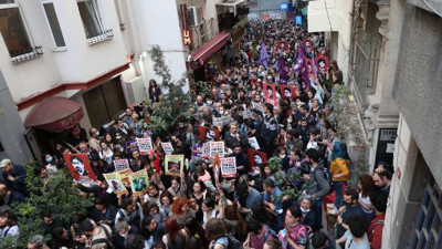 Gezi Davası’nda verilen cezalar Taksim’de böyle protesto edildi! Çok sayıda gözaltı var