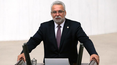 AKP’li eski vekil Hüseyin Kocabıyık: Menderes’i ipe çekenlerin benzerleri vicdansız hükümler kuruyor