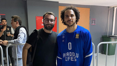 Anadolu Efes - Milano maçının kahramanı Shane Larkin Yeniçağ'a konuştu! Perşembe günü için neler söyledi