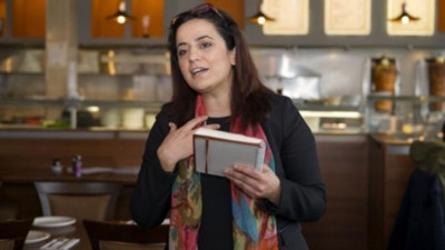 İngiltere’de yaşayan Avukat Sibel Özçelik, Demirören Medya Grubu’nun ödülünü reddetti