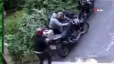 Park halindeki motosiklet saniyeler içinde çalındı