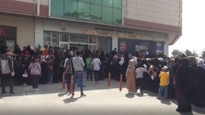 Emeklilere 1.100 TL Suriyelilere 2 bin TL