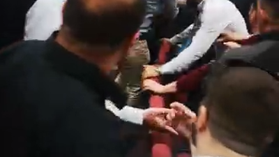 Altay Genel Kurulu'nda yumruklar havada uçuşmuştu. Kavganın yeni görüntüleri ortaya çıktı