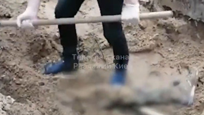 Buça'da yeni toplu mezar daha bulundu. Görüntüler tüm vahşeti gözler önüne serdi!