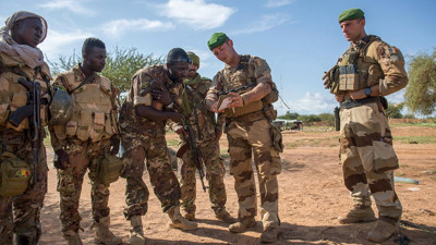 Mali'nin savunma anlaşmalarından çekilmesine Fransa'dan tepki