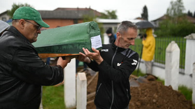 Bosna Hersek'teki Ahmiçi Katliamı'nın 9 kurbanı daha toprağa verildi
