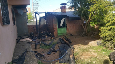 Kulübede başlayan yangın binaya sıçradı