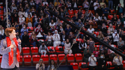 Meral Akşener sloganlara böyle yanıt verdi. Birilerini kalpten götüreceksiniz