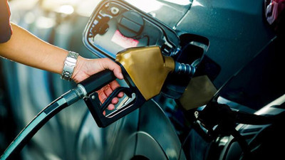 Benzine yarın gece yarısı büyük zam geliyor