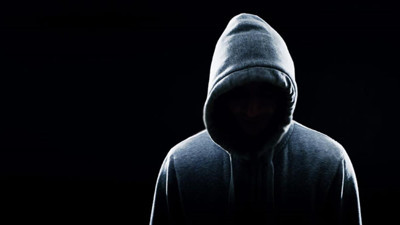 Büyük kehanet. 14 Temmuz 9 Ağustos ve 3 Ekim'de olacakları açıkladı. Zaman Yolcusu olduğunu iddia eden adamdan korkutan açıklama