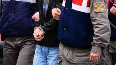 İzmir'de kaçak sigara operasyonu: 12 gözaltı