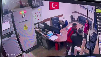 Hatay’da silahlı gasp kamerada