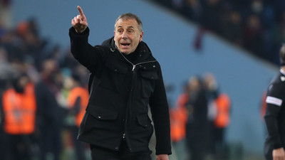 Nöbetçi futbol yazarı Tansu Sarı Abdullah Avcı'nın maçtaki yaptığı hataları açıkladı