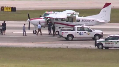 Havada panik anları. Pilot fenalaşınca uçağı yolcu indirmek zorunda kaldı