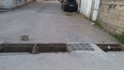 Bursa’da hırsızlar mazgalları çaldı