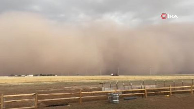 Dev kum fırtınası. Bir şehri yuttu