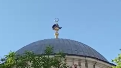 Şişli Camii'nde ilginç anlar! İntihardan vazgeçince bakın ne yaptı