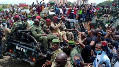 O ülkede 3 yıl boyunca eylem yapmak yasaklandı