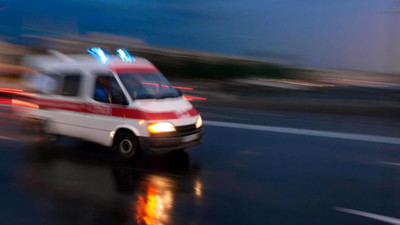 Sağlıkçılar ambulansı stadın önüne çekip içinde ilişkiye girdi