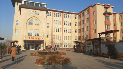 Mahkemeden doktorun maaş kesintisiyle ilgili flaş karar