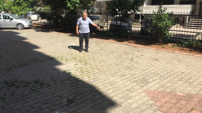 Oğluyla birlikte kocasını öldürdü. Cesedin başında esrarengiz toplantı