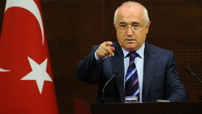 Önce Bülent Arınç, sonra Cemil Çiçek. Saray'ın üst aklından Erdoğan'ı çok kızdıracak çıkış