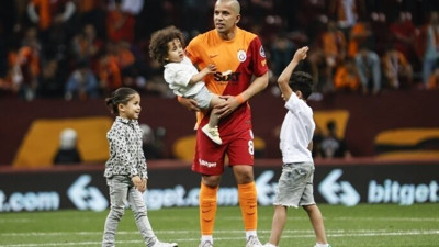 Sözleşmesi biten Feghouli'den Galatasaray'a buruk veda