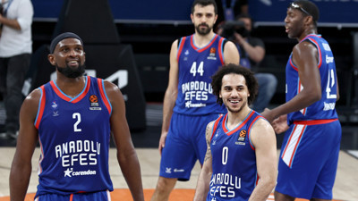 Final Four heyecanı başlıyor. Efes sahaya çıkıyor (18 Mayıs 2022)