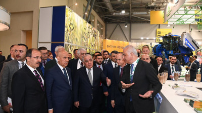 Bakan Kirişci, Azerbaycanlı mevkidaşı Kerimov ile görüştü