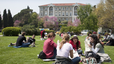 Türkiye'de en iyi maaşı hangi bölüm mezunları kazanıyor. DİSK 19 Mayıs’a özel araştırmasının sonucunu paylaştı