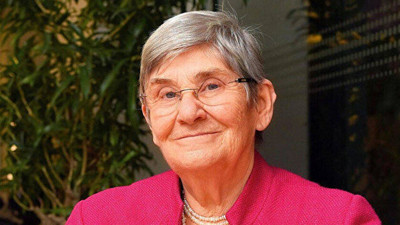 Canan Karatay yine ezber bozdu! “Bu at yemeği, sakın yemeyin”