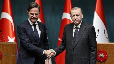 Cumhurbaşkanı Erdoğan, Hollanda Başbakanı Mark Rutte ile telefonda görüştü