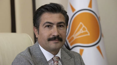 Kendi partisi Cahit Özkan’ı topa tuttu. BAE için bir günde harcadılar!